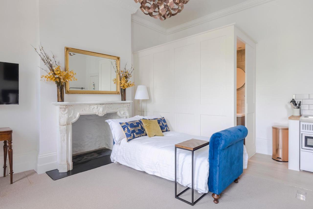 4 Berkeley Square I Your Apartment بريستول المظهر الخارجي الصورة
