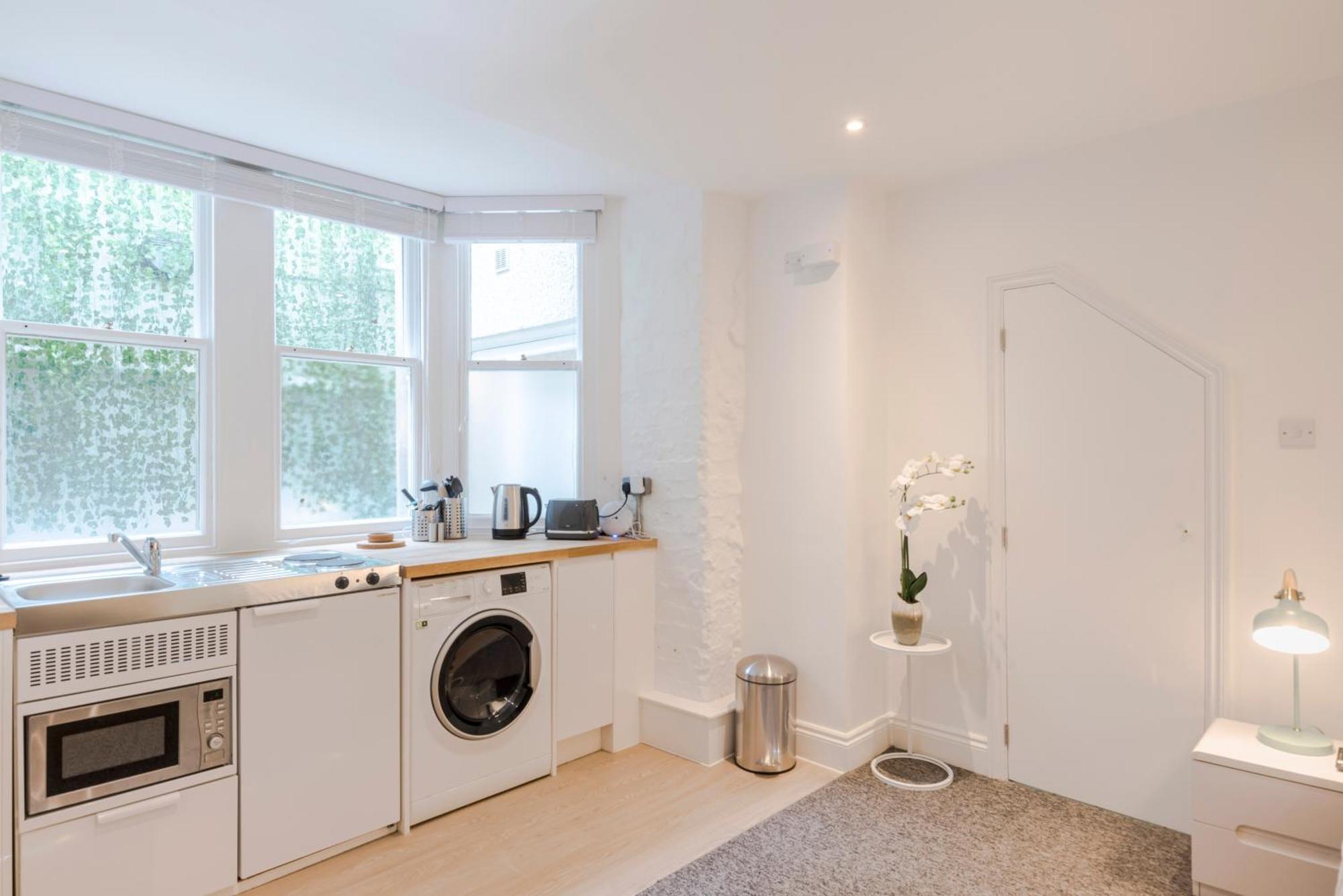4 Berkeley Square I Your Apartment بريستول المظهر الخارجي الصورة