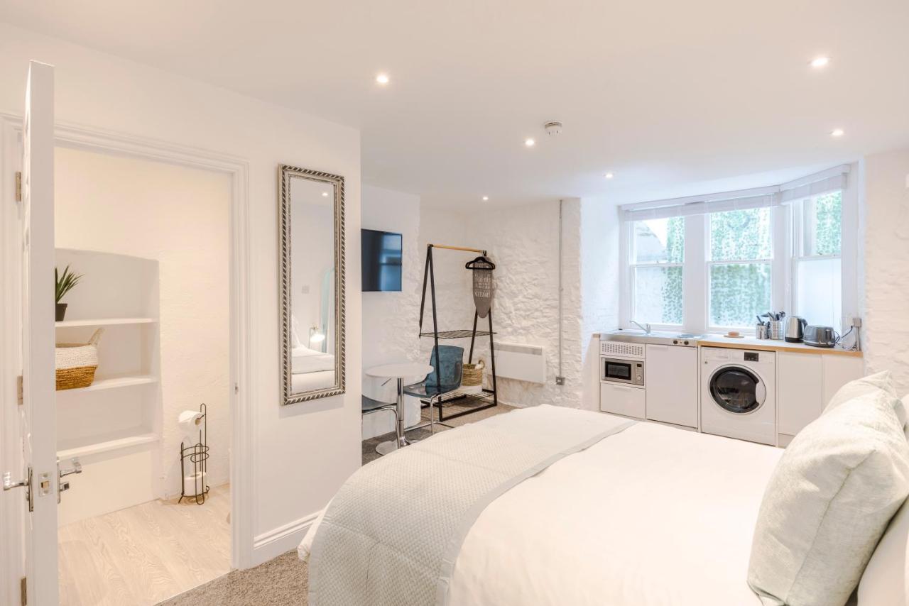 4 Berkeley Square I Your Apartment بريستول المظهر الخارجي الصورة