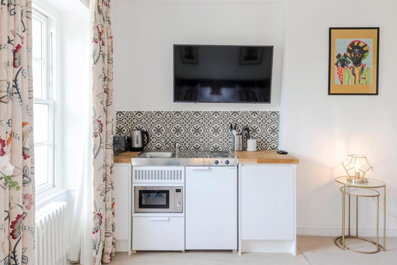 4 Berkeley Square I Your Apartment بريستول المظهر الخارجي الصورة